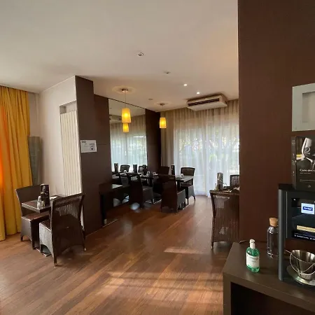 格勒诺布尔中心基里亚德酒店 格勒诺布尔