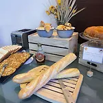 Kyriad Centre 3* غرونوبل