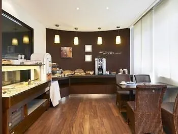 Hotel Kyriad Centre