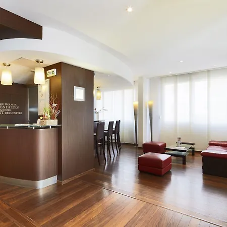 Kyriad Centre Hotel 3*