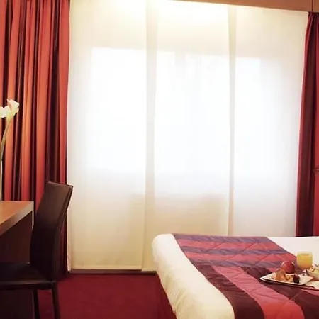 ホテル Kyriad Centre