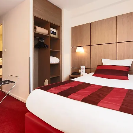 Kyriad Centre 3* غرونوبل
