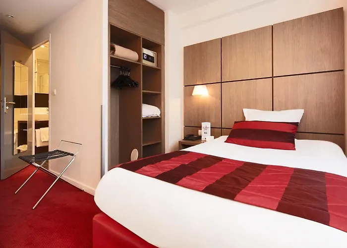 Kyriad Centre 3* غرونوبل