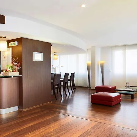 Kyriad Centre Otel 3*