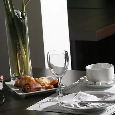 Kyriad Centre Otel Grenoble