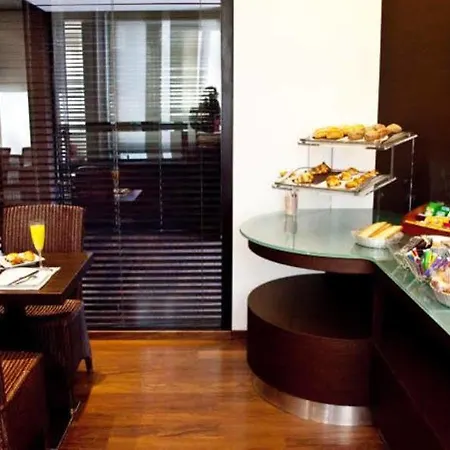 Otel Kyriad Centre Grenoble